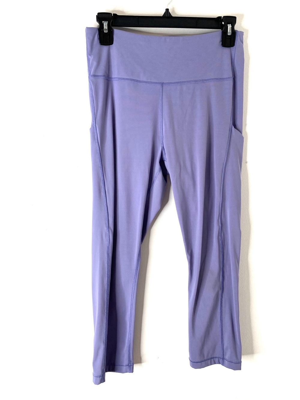 Athleta Ultimate Stash Pocket Capri Leggings Lavender Purple Yoga Athletic